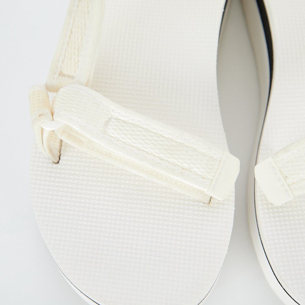 Teva Flatform Universal Mesh Print Sandal Women's… - image 2